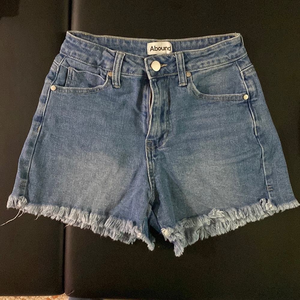 Abound high wasted demin shorts size 26
